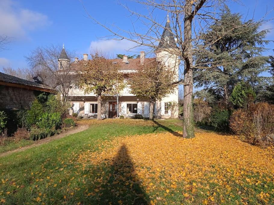 Maison Calme Avec Piscine Entouree De Son Parc Quintenas Екстериор снимка