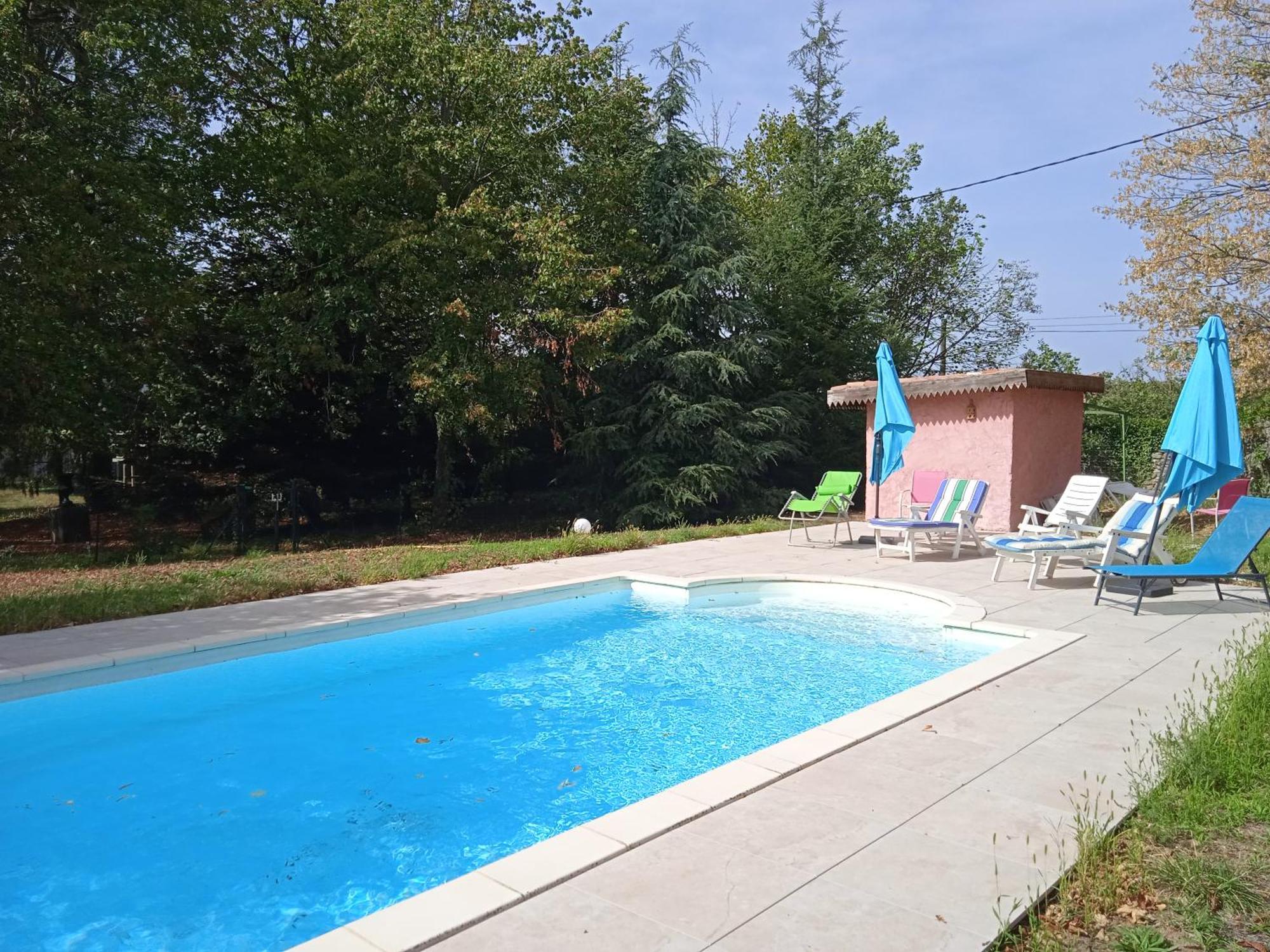 Maison Calme Avec Piscine Entouree De Son Parc Quintenas Екстериор снимка